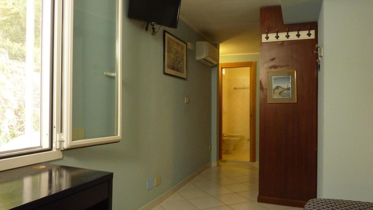 Hotel La Perla Del Capo Ospedaletti Exterior foto