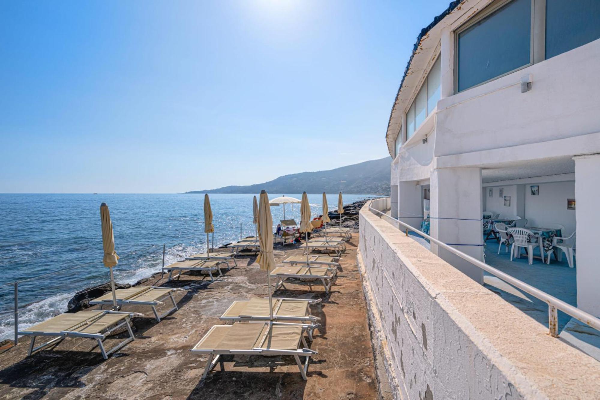 Hotel La Perla Del Capo Ospedaletti Exterior foto